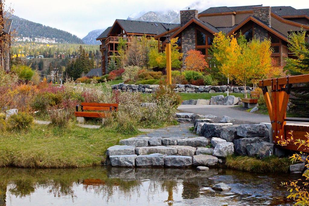 Luxury Canmore Vacations Apartment Exterior photo